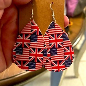 Red/blue earrings*want 1 or more set of earrings I will do separate deal mess me